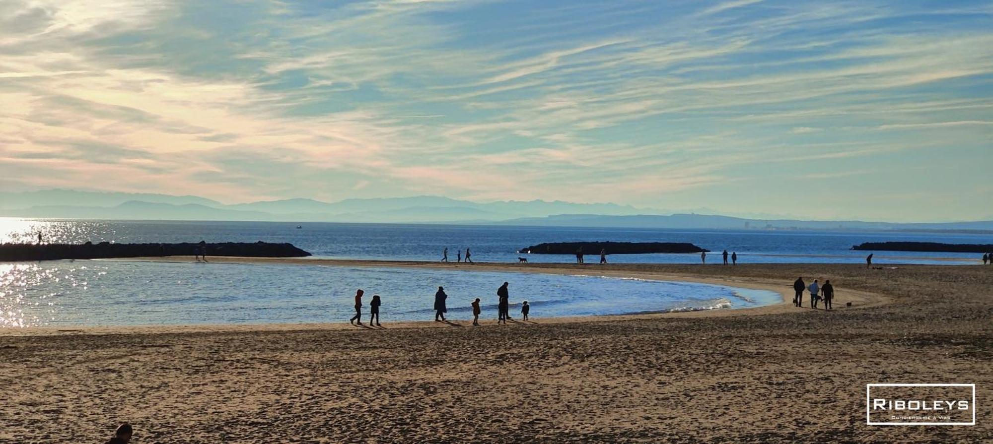 Grand T3 Neuf Climatise Avec Wifi A 100M De La Plage فيا المظهر الخارجي الصورة