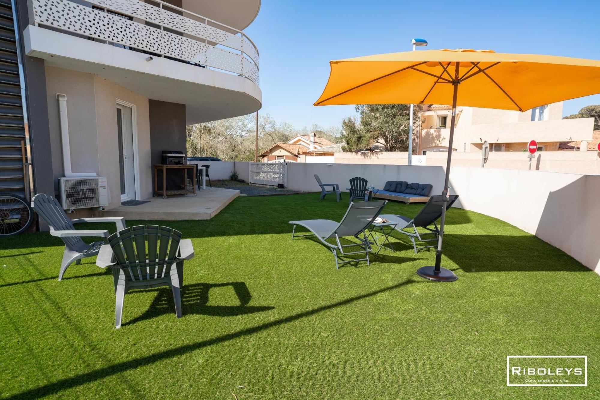 Grand T3 Neuf Climatise Avec Wifi A 100M De La Plage فيا المظهر الخارجي الصورة